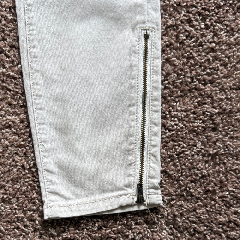 Pilcro and Letterpress mid-rise pants - Picture 5 of 7